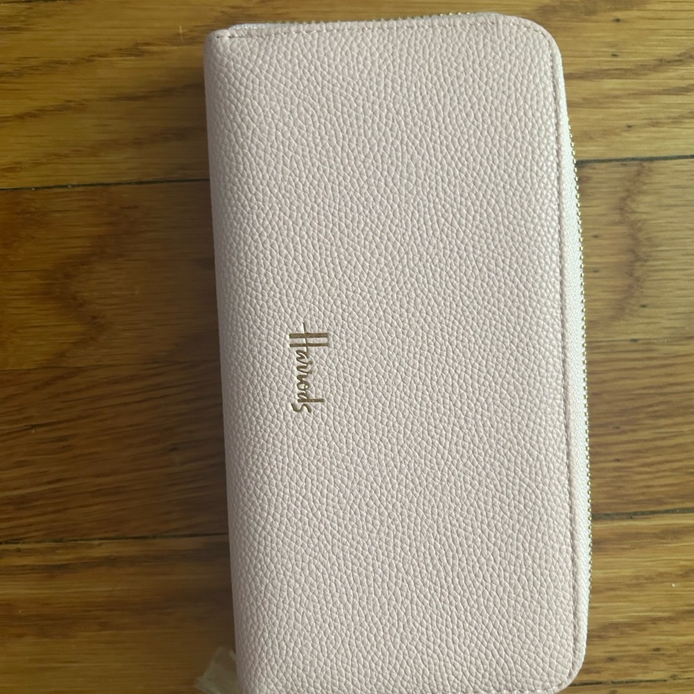 Harrod’s Light Pink Pebbled Leather Zip Wallet (Brand New, Never Used, London!)